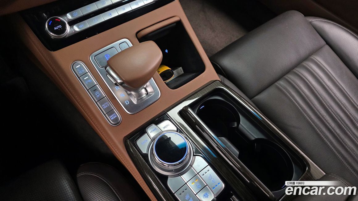 Genesis G90 2021