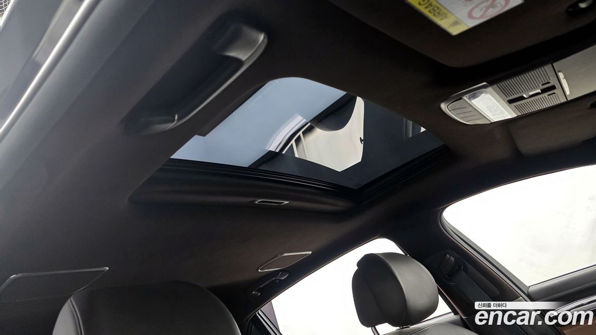Genesis G90 2021