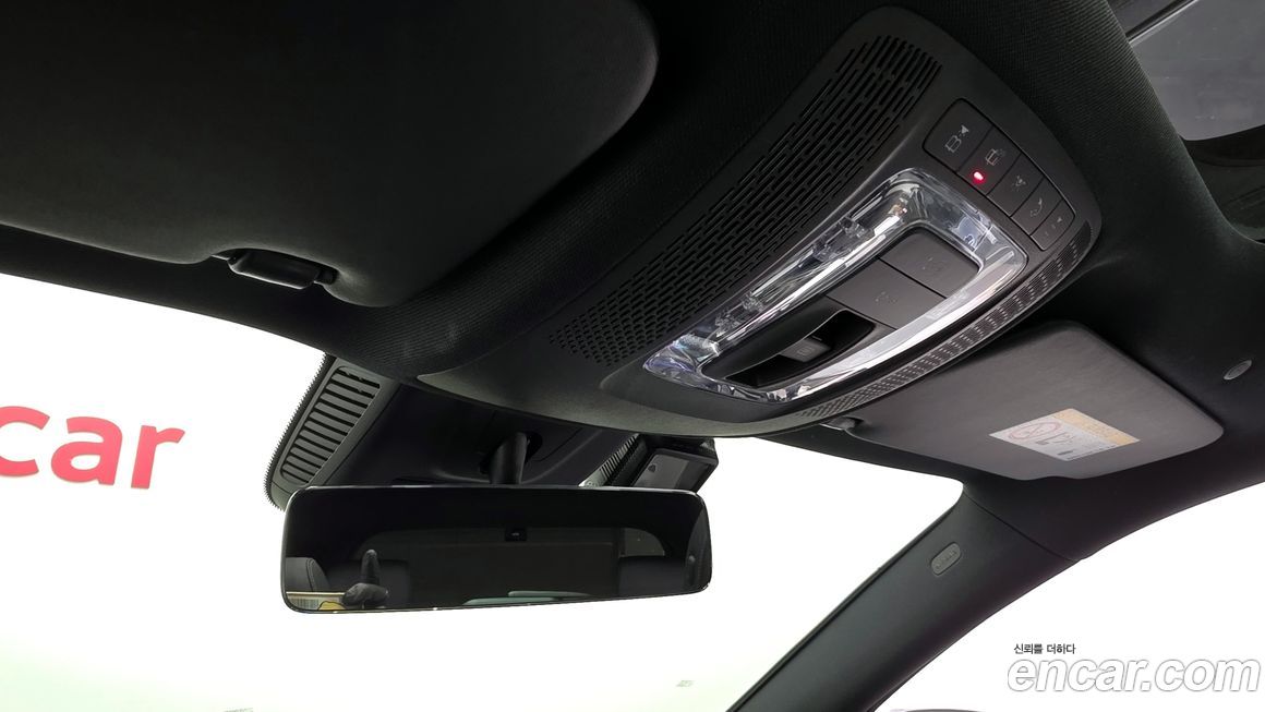 Mercedes-Benz GLA-Class 2021