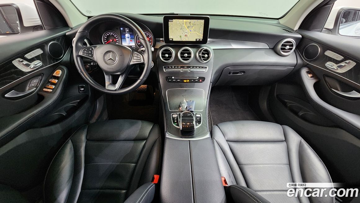 Mercedes-Benz GLC-Class 2019