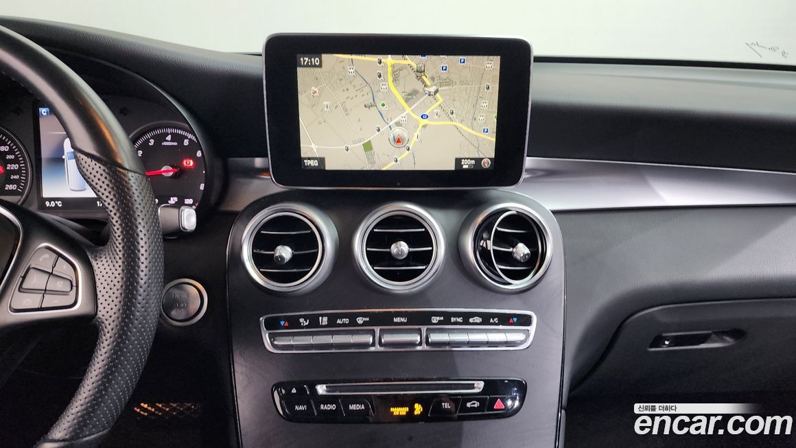 Mercedes-Benz GLC-Class 2019