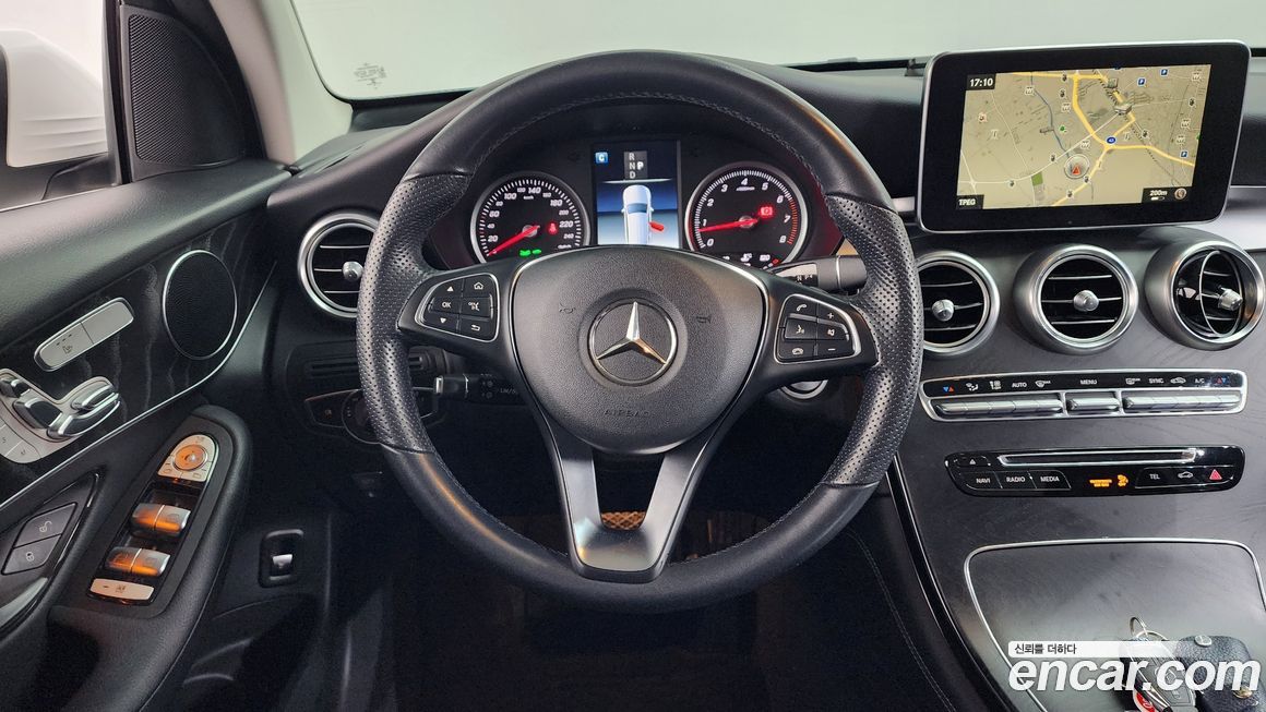 Mercedes-Benz GLC-Class 2019