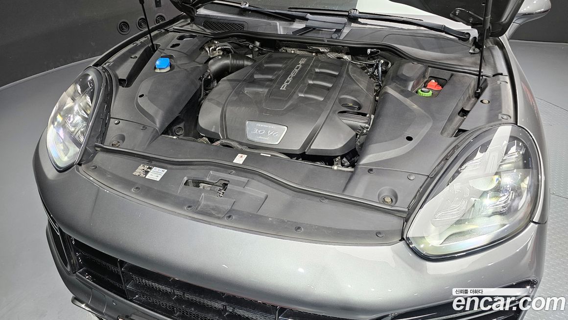 Porsche Cayenne 2016