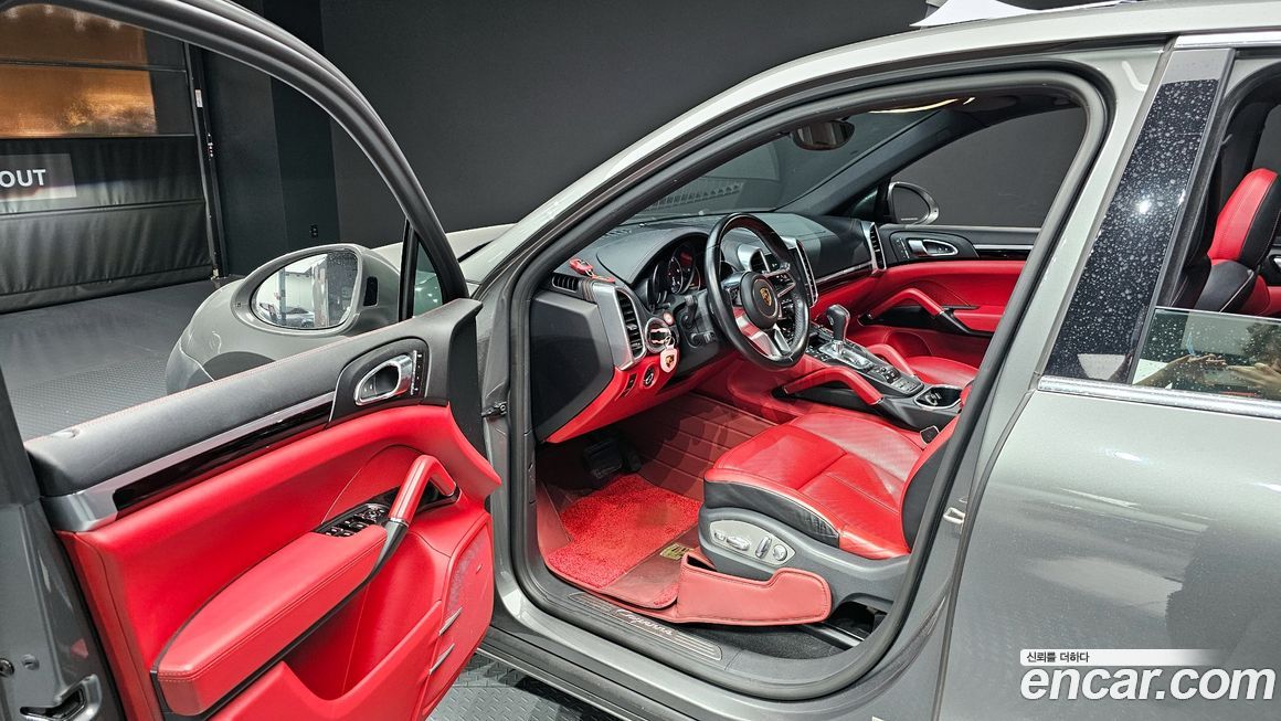 Porsche Cayenne 2016