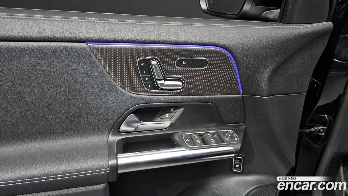 Mercedes-Benz GLA-Class 2021