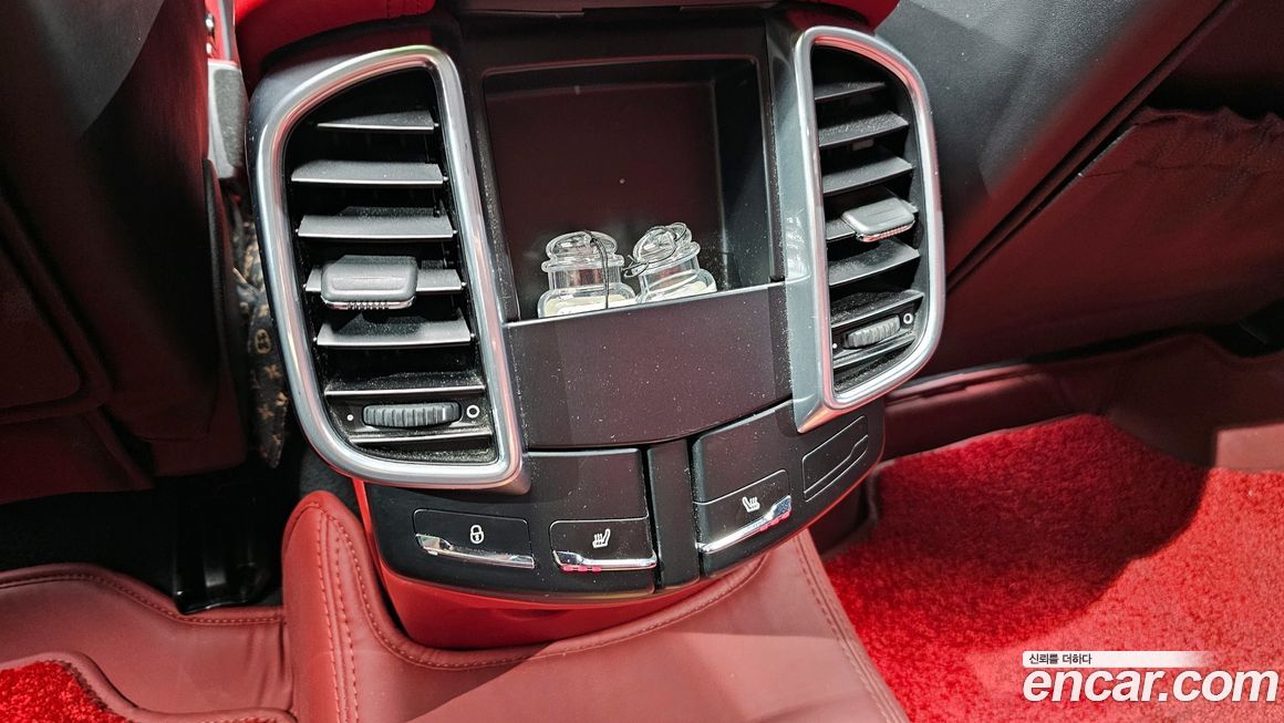 Porsche Cayenne 2016