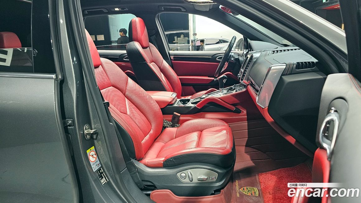 Porsche Cayenne 2016