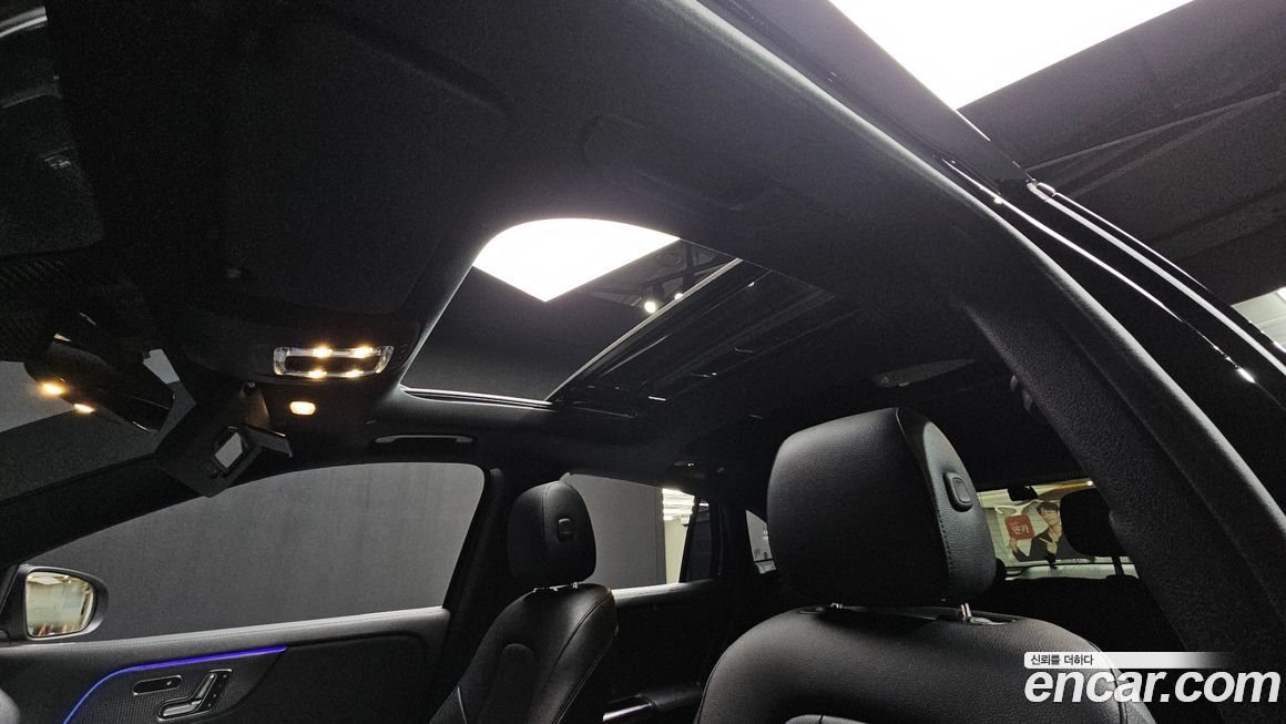 Mercedes-Benz GLA-Class 2021