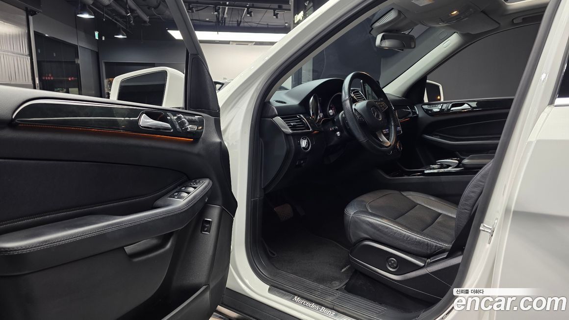 Mercedes-Benz GLE-Class 2017