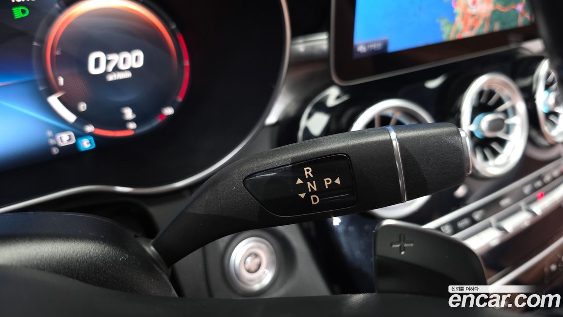 Mercedes-Benz C-Class 2020