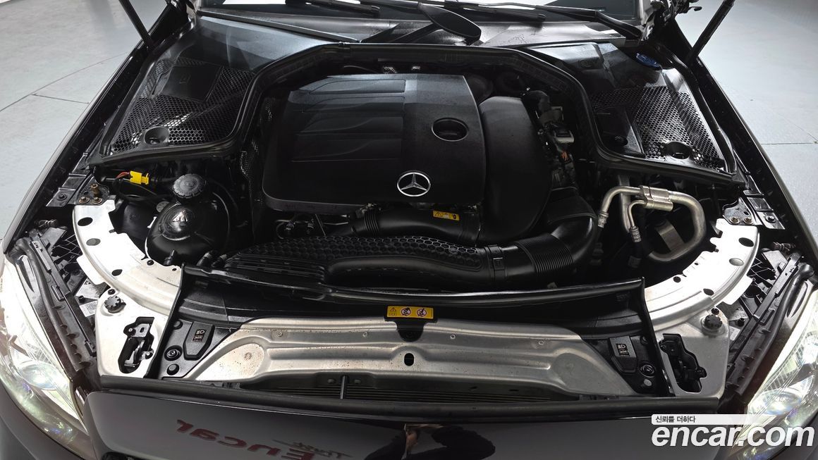 Mercedes-Benz C-Class 2020