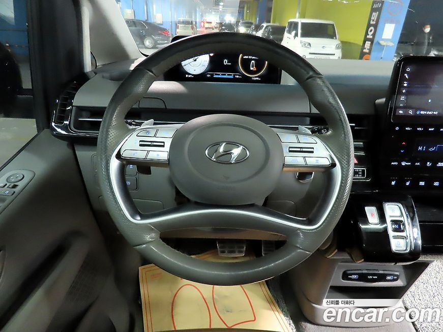 Hyundai Staria 2022