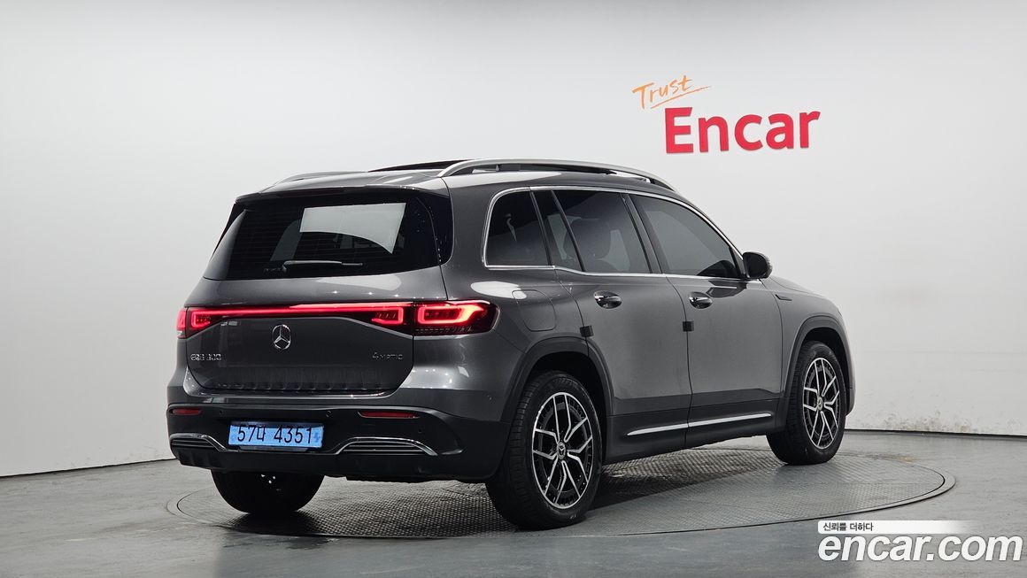 Mercedes-Benz EQB 2022