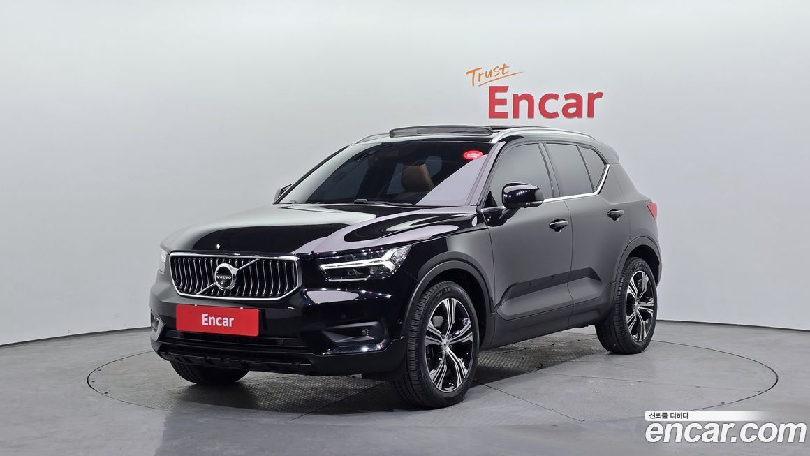 Volvo XC40 2021