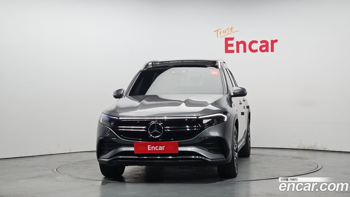 Mercedes-Benz EQB 2022