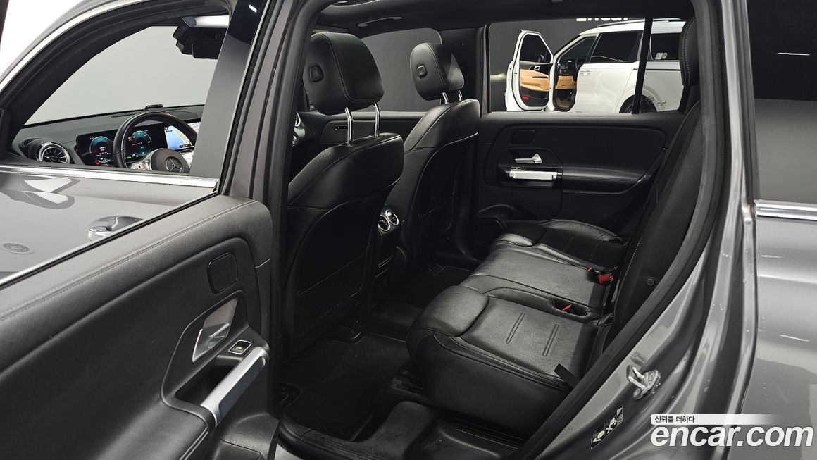 Mercedes-Benz EQB 2022