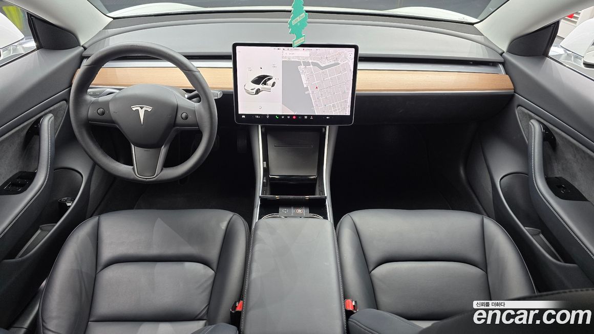Tesla Model 3 2020