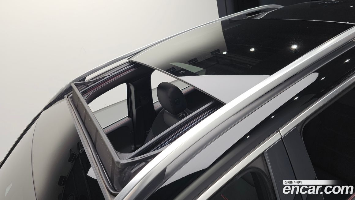 Mercedes-Benz GLB-Class 2021