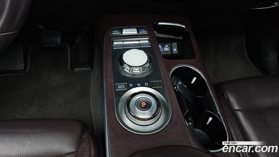 Genesis GV70 2021