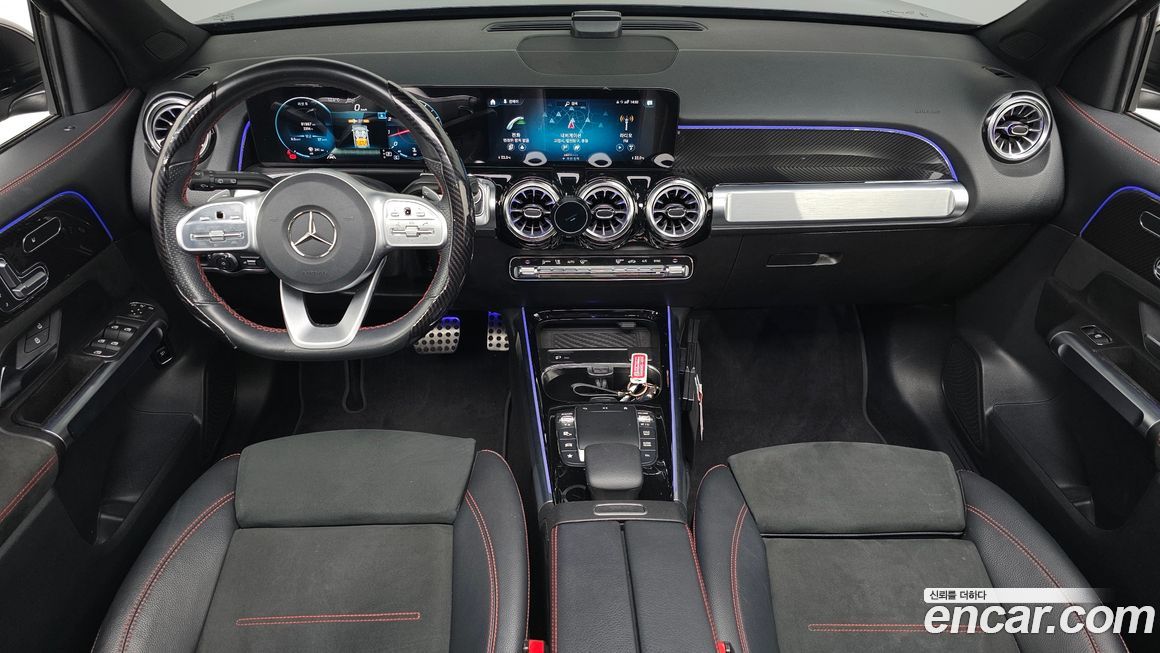 Mercedes-Benz GLB-Class 2021