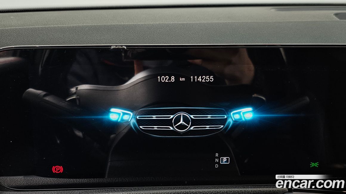 Mercedes-Benz GLB-Class 2021