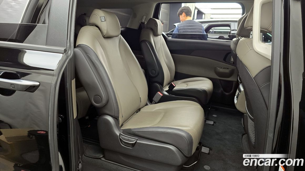 Kia Canival 2024