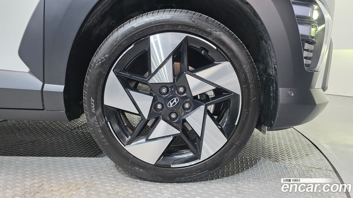 Hyundai Kona 2025