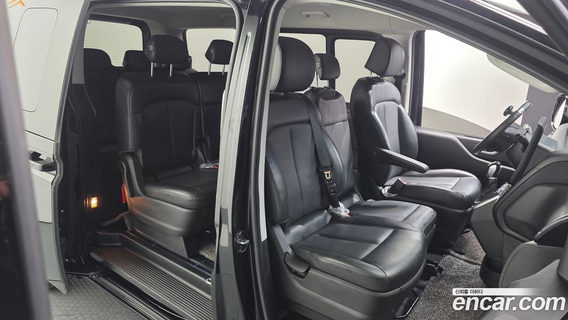 Hyundai Staria 2022