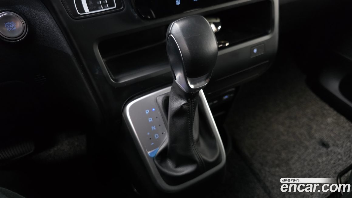 Hyundai Staria 2022