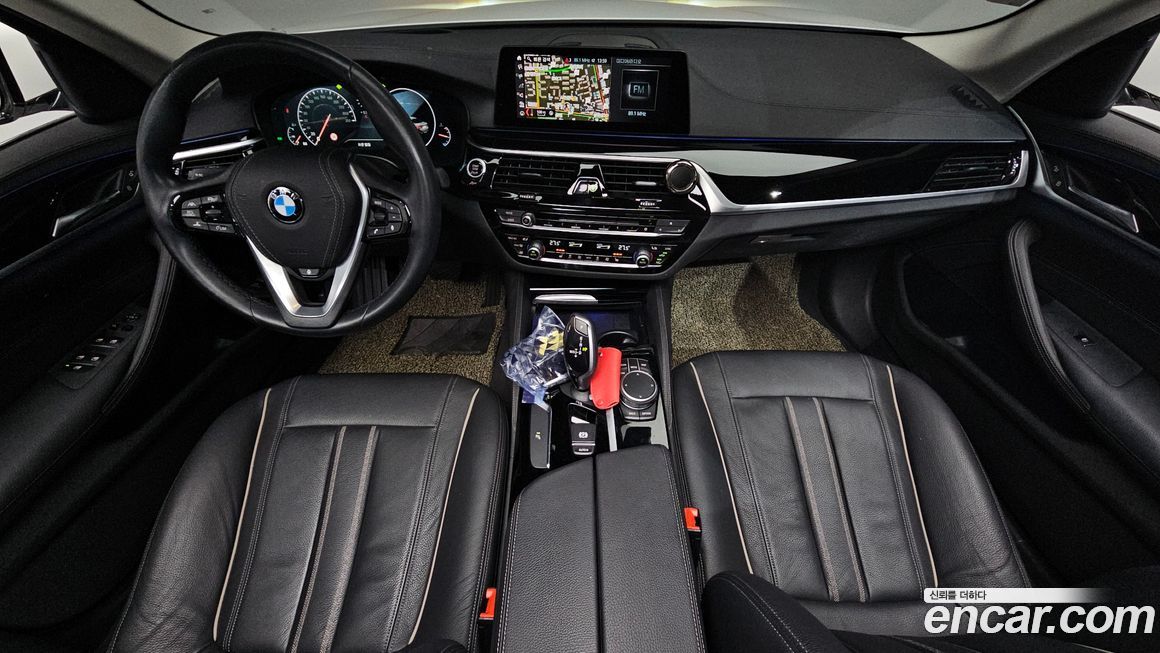 BMW 5-Series 2019