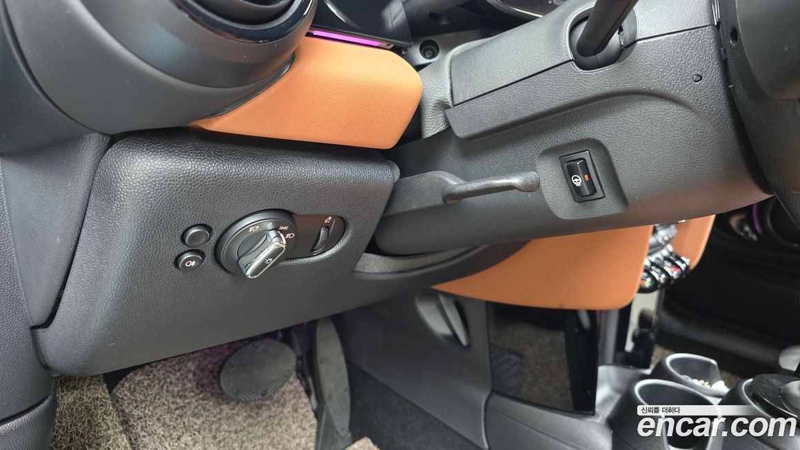 Mini Cooper Convertible 2024