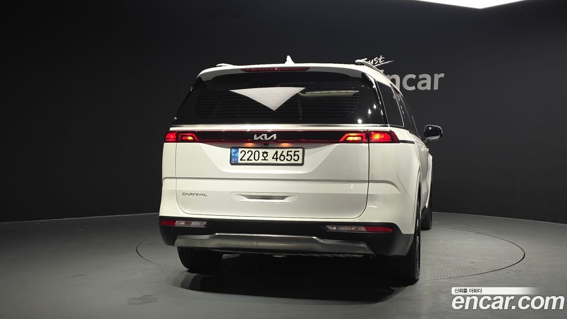 Kia Canival 2023
