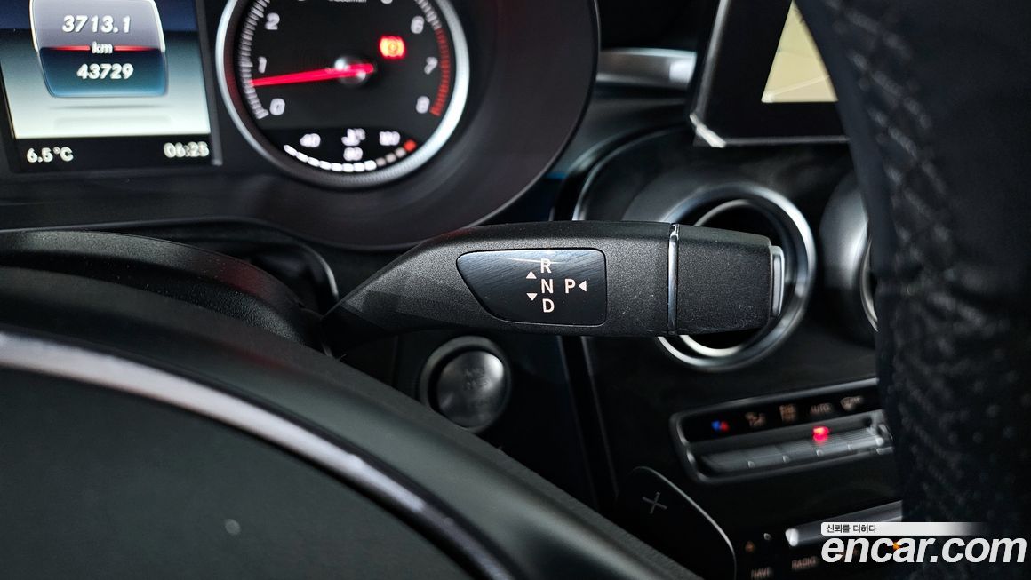 Mercedes-Benz GLC-Class 2019