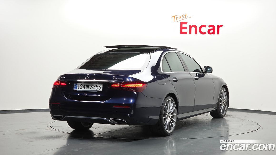 Mercedes-Benz E-Class 2021