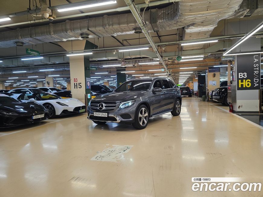 Mercedes-Benz GLC-Class 2019