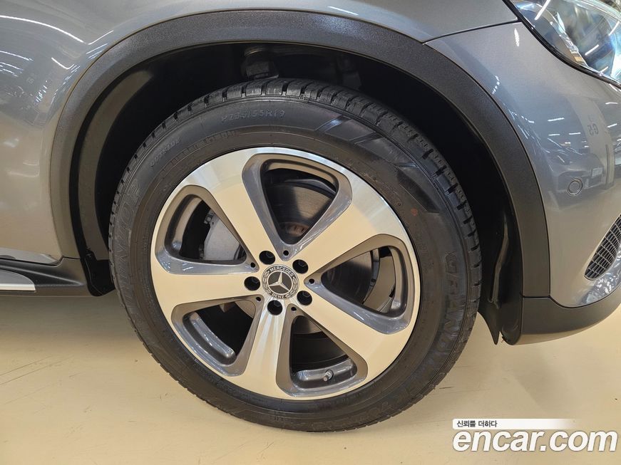 Mercedes-Benz GLC-Class 2019