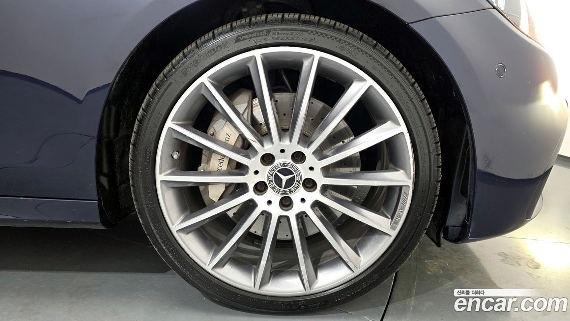 Mercedes-Benz E-Class 2021