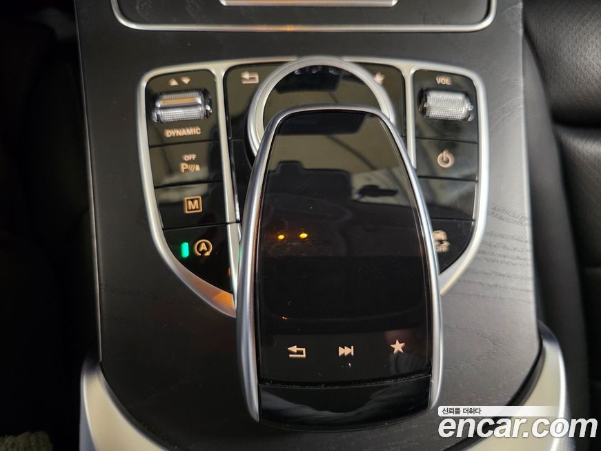 Mercedes-Benz GLC-Class 2019