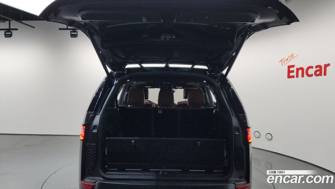 Land Rover Discovery 2019
