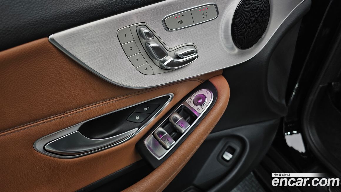 Mercedes-Benz C-Class 2020