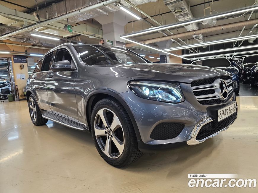 Mercedes-Benz GLC-Class 2019