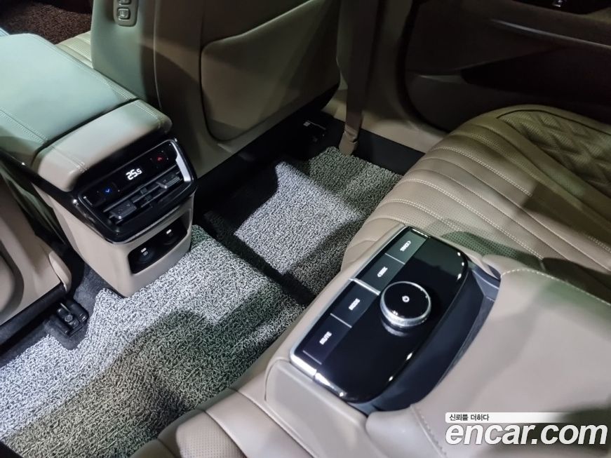Kia K8 2024