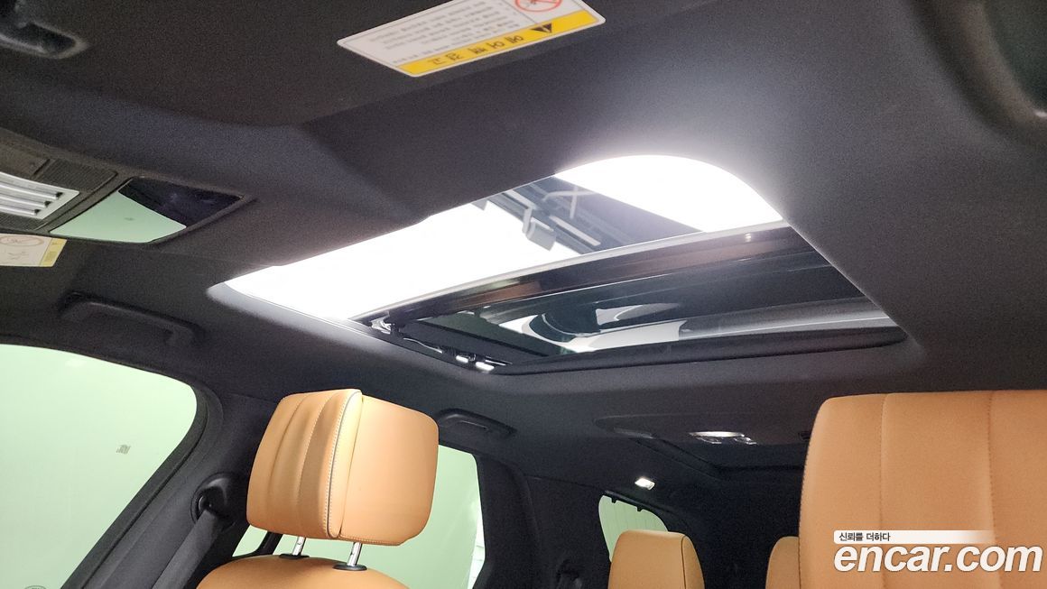 Land Rover Discovery 2019