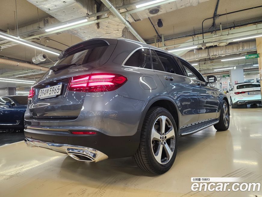 Mercedes-Benz GLC-Class 2019