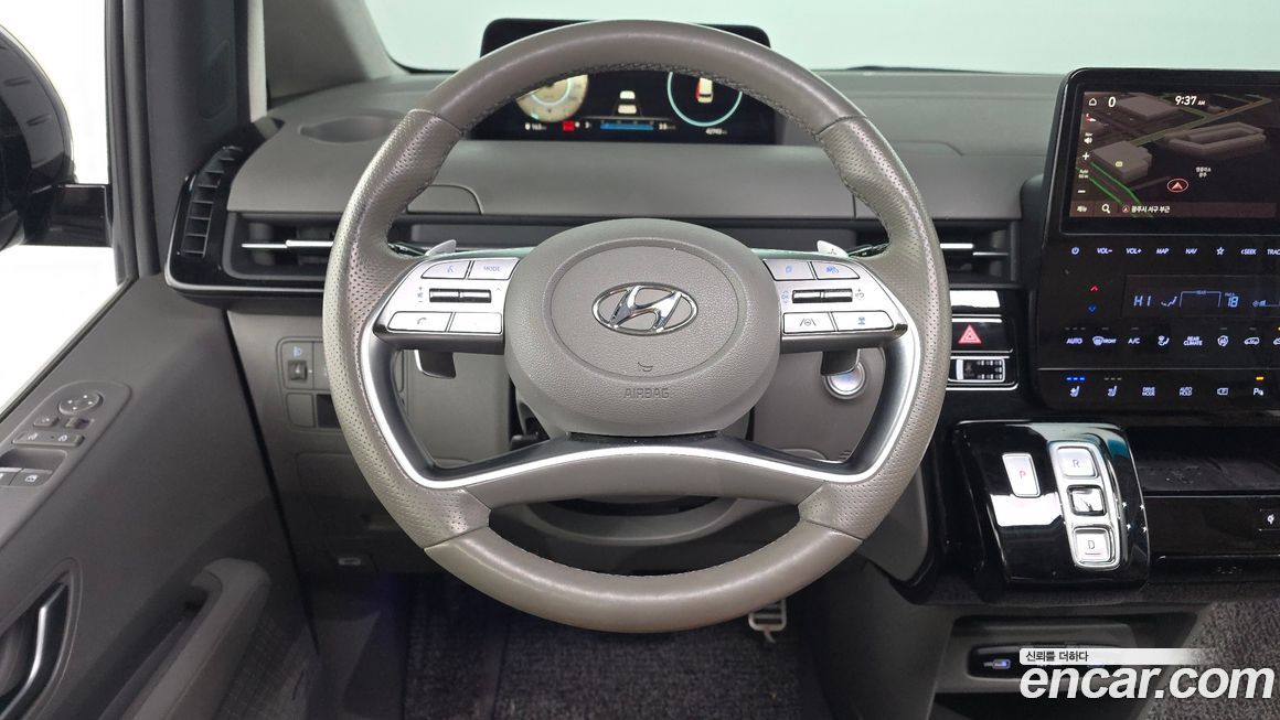 Hyundai Staria 2022