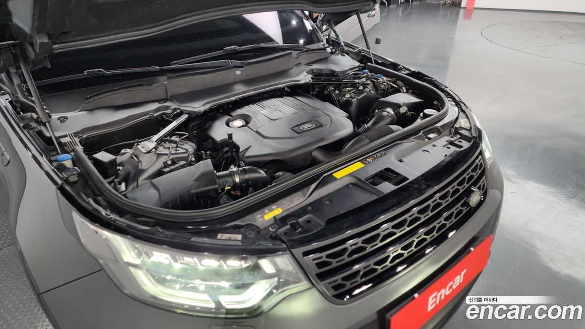 Land Rover Discovery 2019