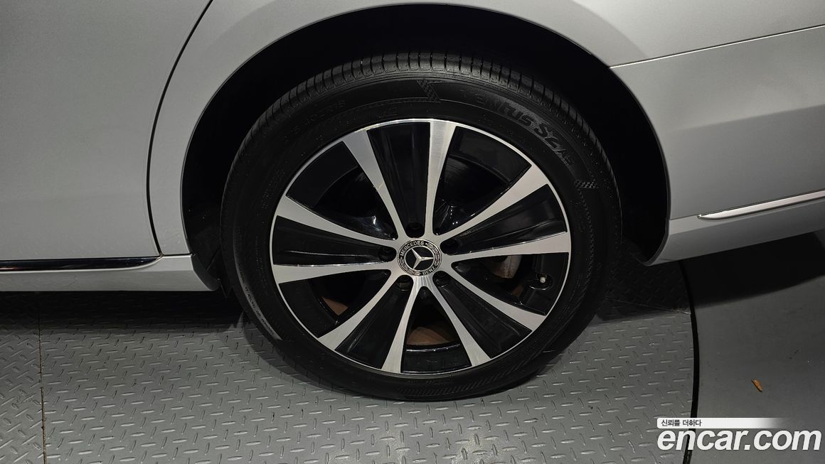 Mercedes-Benz E-Class 2020