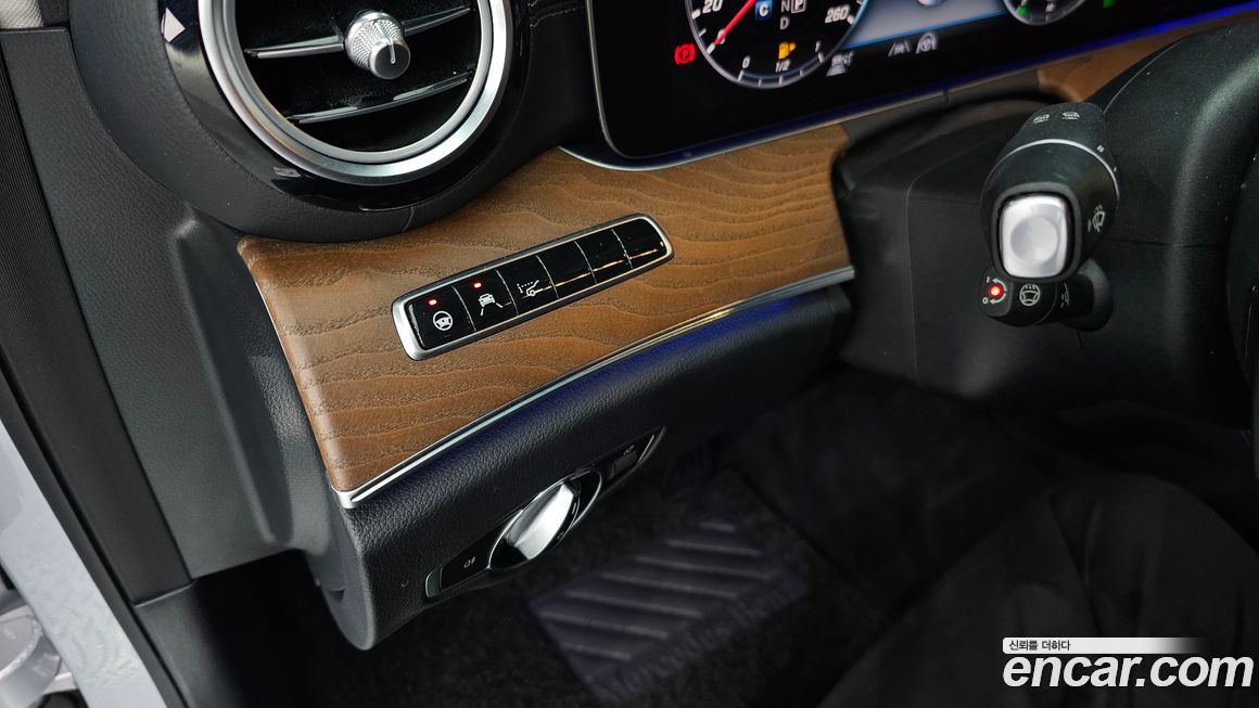 Mercedes-Benz E-Class 2020