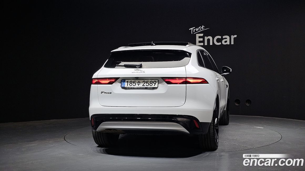 Jaguar F-PACE 2022