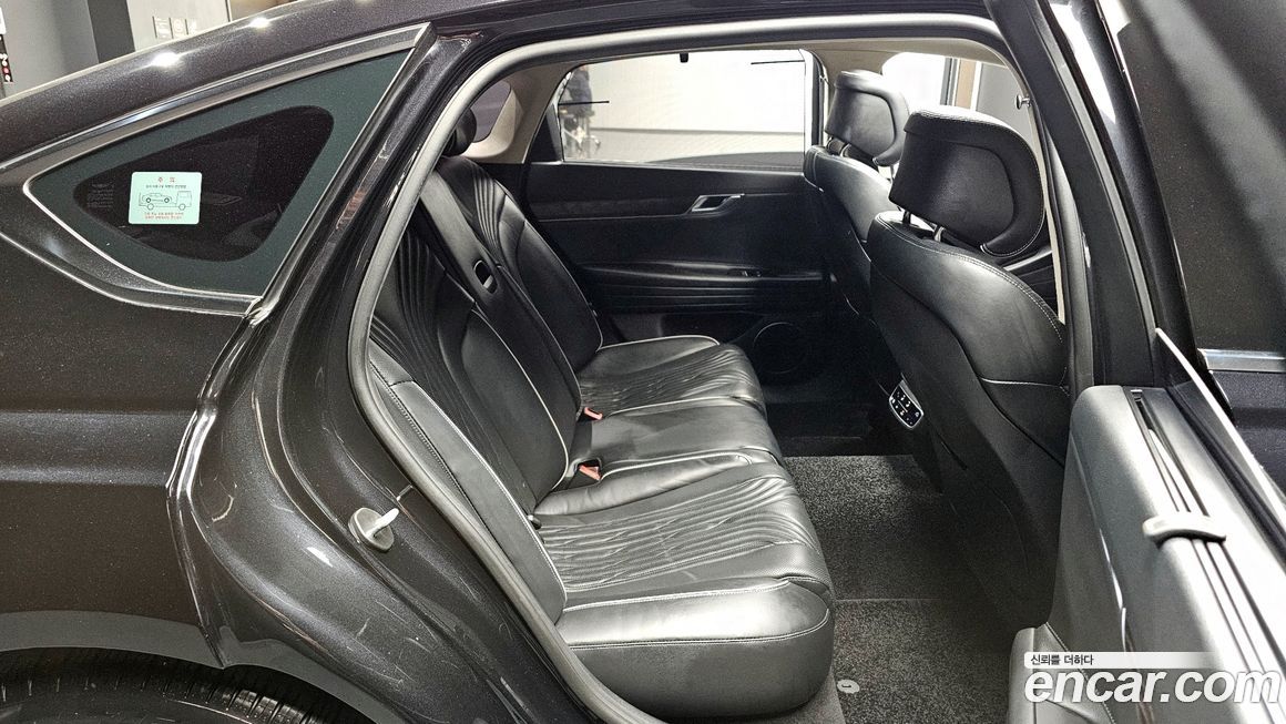 Genesis G80 2021